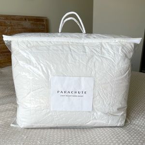 Parachute Full/Queen Lightweight Down Duvet Insert (90x94, 28oz, VGUC)